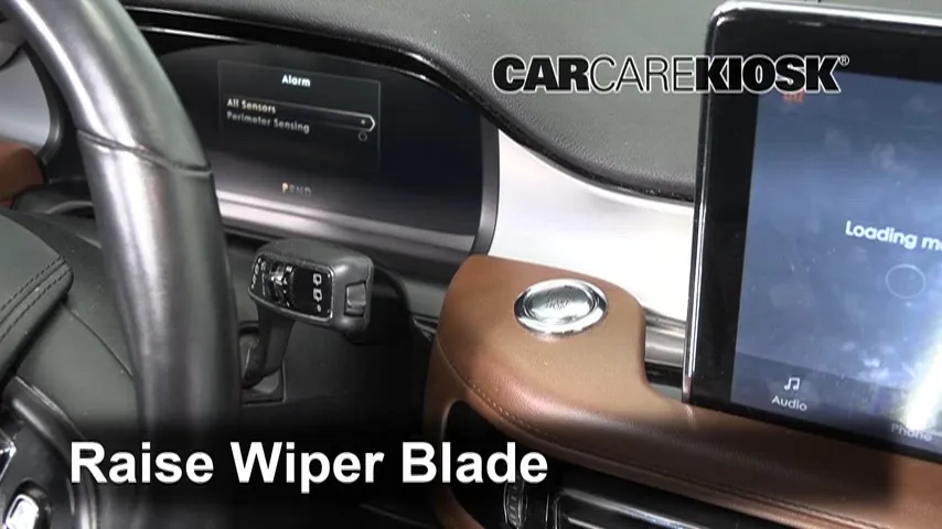 2020 Lincoln Aviator Reserve 3.0L V6 Turbo Balais essuie-glace arrière